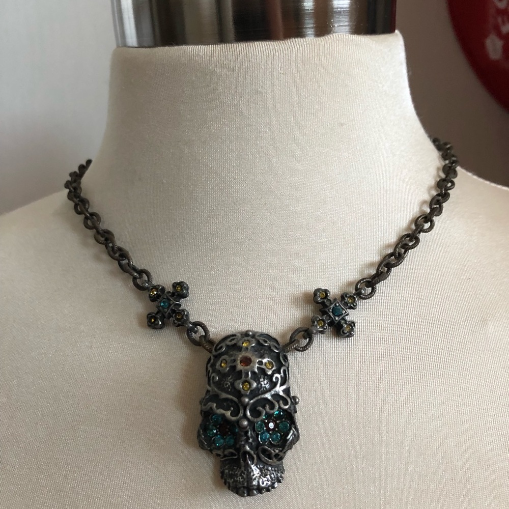 Elegant Skull Pendant Necklace in Silver and Blue